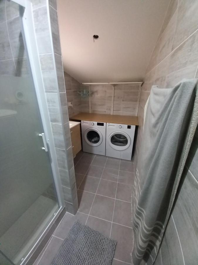 Tres Bel Appartement Condrieu Exteriör bild