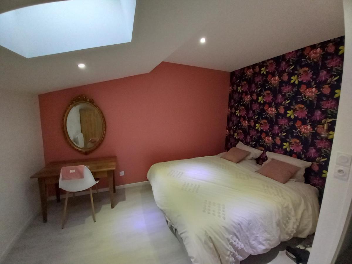 Tres Bel Appartement Condrieu Exteriör bild